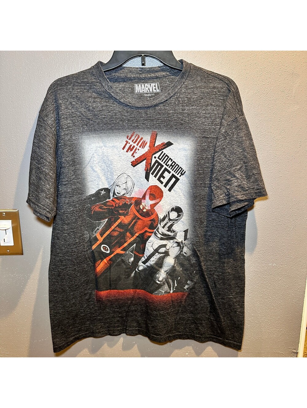 Marvel Uncanny X-Men Graphic T-Shirt Size L